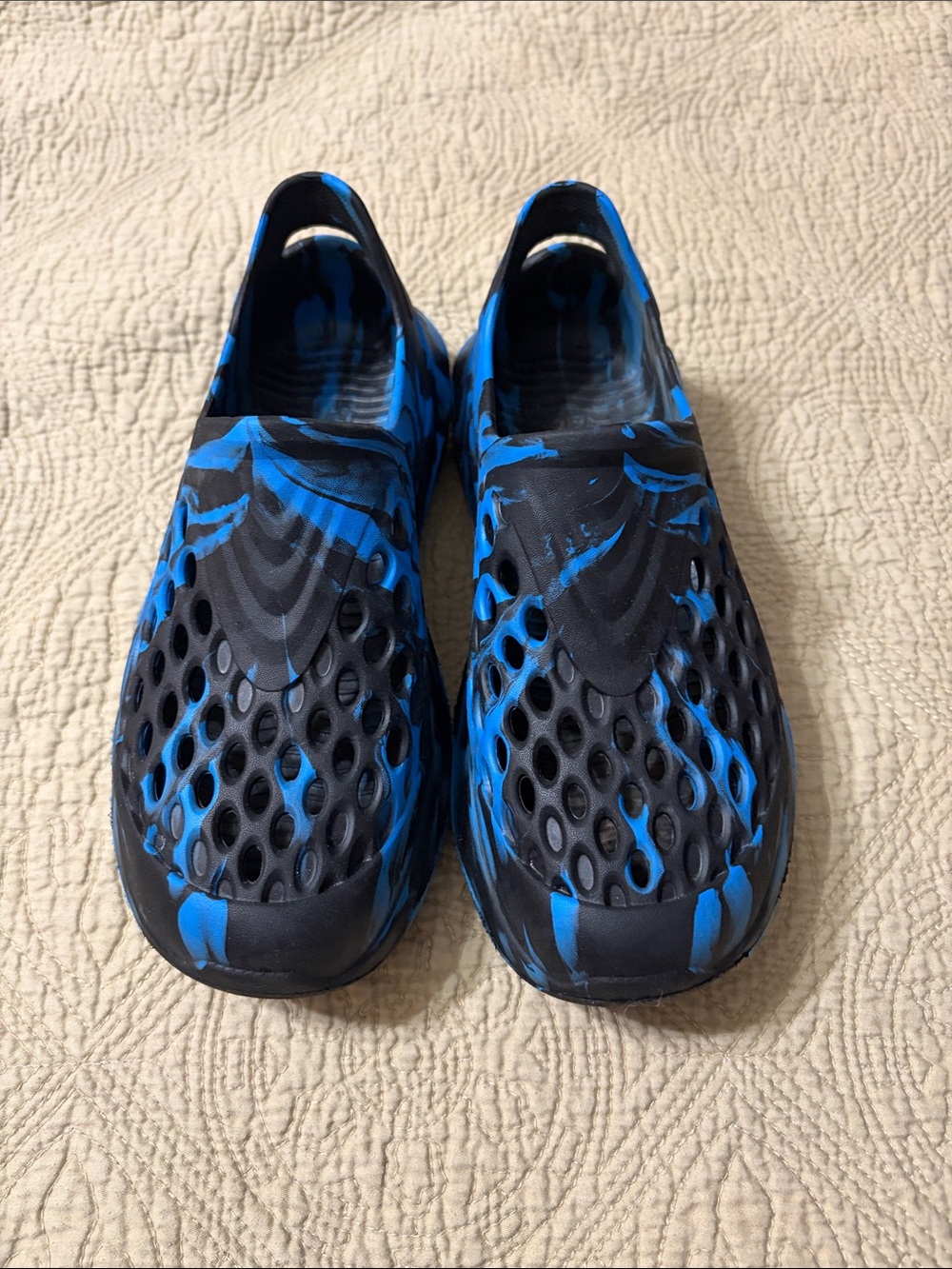 Youth Blue & Black Water Shoes - Lightweight Slip-On Swim Shoes (size 1)